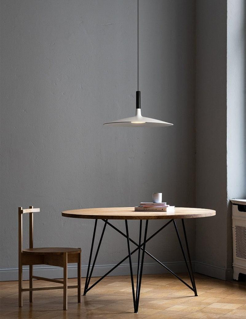 Nordic_Flat_Plate_Pendant_LED_Light_in_Loft_Style_Display